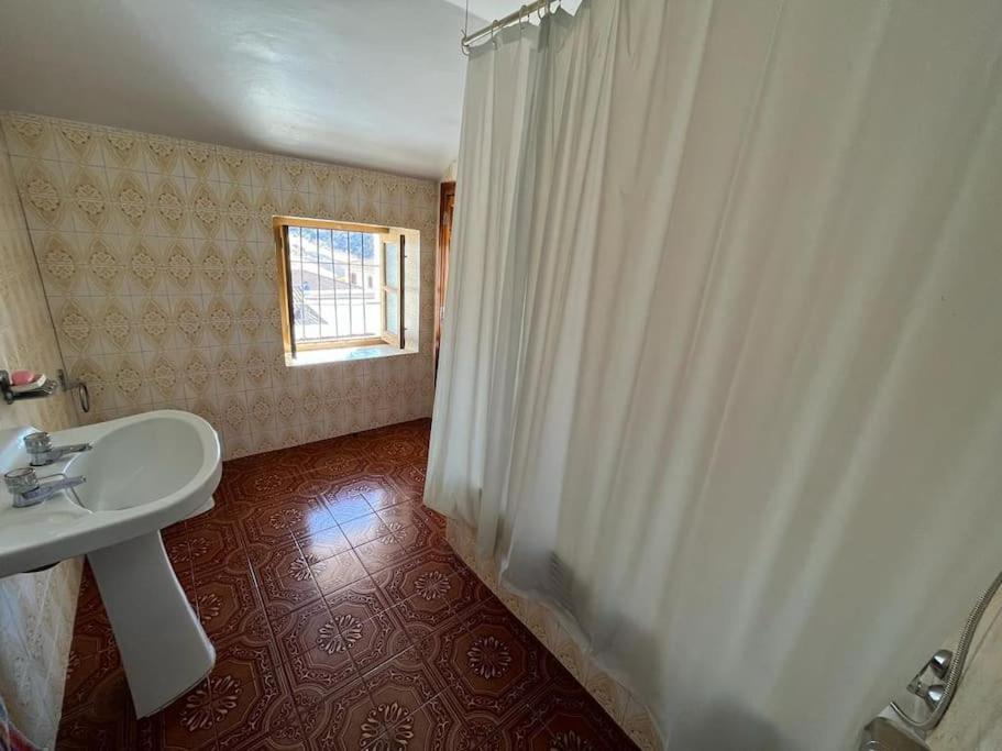 Вилла Casa Bejar, Tranquila Casa Con Chimenea, Patios, Junto A La Piscina Каньете-ла-Реаль Экстерьер фото
